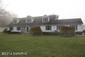 70 Peter Pan Ln, Marshall, MI 49068 photo 2