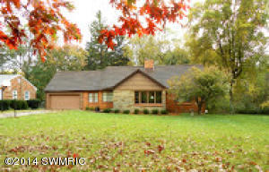 1027 Park Rd, Jackson, MI 49203 photo 1