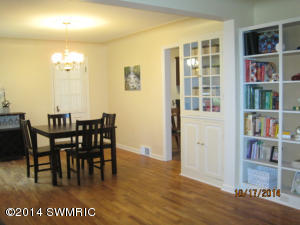 1027 Park Rd, Jackson, MI 49203 photo 5