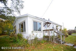 589 Upton Ave, Springfield, MI 49037 photo 16