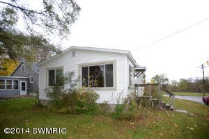 589 Upton Ave, Springfield, MI 49037 photo 15