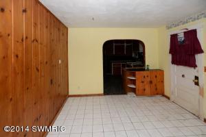 589 Upton Ave, Springfield, MI 49037 photo 13