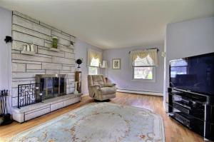 15028 Walters Dr, Marshall, MI 49068 photo 4
