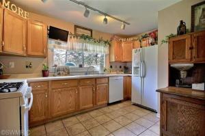 15028 Walters Dr, Marshall, MI 49068 photo 6