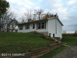 600 E Sisson Rd, Freeport, MI 49325 photo 2