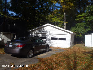 6047 Dave St, Newaygo, MI 49337 photo 3