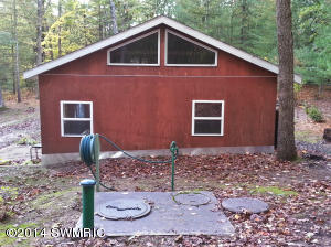 47 W Mikhail Trl, White Cloud, MI 49349 photo 3