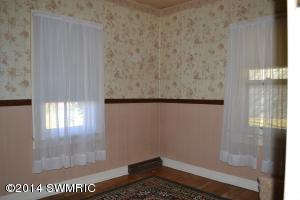 415 Brigham St, Plainwell, MI 49080 photo 10