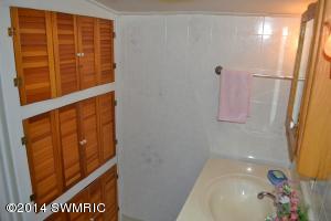 415 Brigham St, Plainwell, MI 49080 photo 12
