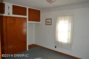 415 Brigham St, Plainwell, MI 49080 photo 7