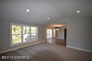 2495 Bauer Rd, Jenison, MI 49428 photo 9