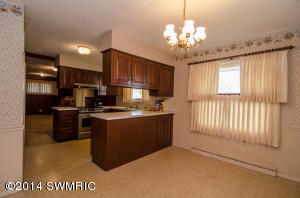 409 N 17th, Niles, MI 49120 photo 4