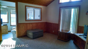 490 Gary Dr, Crystal, MI 48818 photo 6