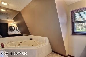 260 Sunset Dr, Dowling, MI 49050 photo 12