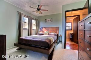 260 Sunset Dr, Dowling, MI 49050 photo 11