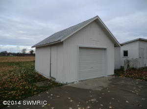 897 Block Rd, Bronson, MI 49028 photo 12