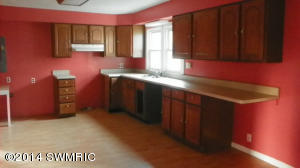 179 E Read St, Marcellus, MI 49067 photo 3