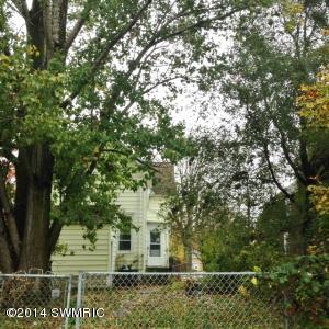 277 Third St, Manistee, MI 49660 photo 5