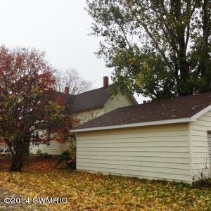 277 Third St, Manistee, MI 49660 photo 3