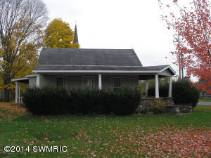 339 W Jackson St, Mendon, MI 49072 photo 2