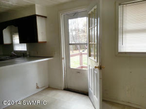 509 S Nancy, White Cloud, MI 49349 photo 3