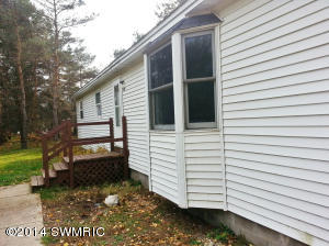 509 S Nancy, White Cloud, MI 49349 photo 12