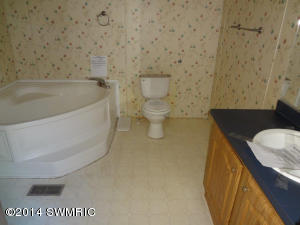 195 E 104th St, Grant, MI 49327 photo 9
