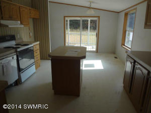 195 E 104th St, Grant, MI 49327 photo 6
