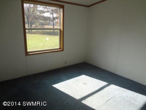 195 E 104th St, Grant, MI 49327 photo 10