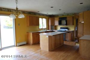 5217 Benton, Belding, MI 48809 photo 2