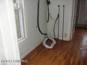159 Log Rd, Bronson, MI 49028 photo 8