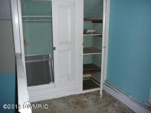 159 Log Rd, Bronson, MI 49028 photo 12