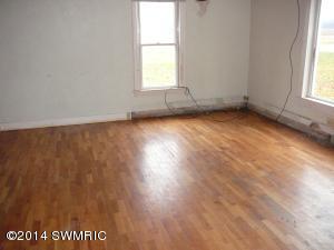 159 Log Rd, Bronson, MI 49028 photo 5