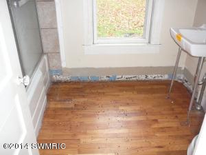159 Log Rd, Bronson, MI 49028 photo 9