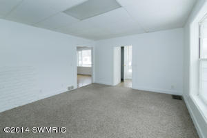 401 E Morrell, Otsego, MI 49078 photo 4