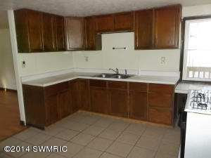 1810 E Bertrand, Niles, MI 49120 photo 7