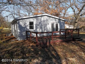 1810 E Bertrand, Niles, MI 49120 photo 3