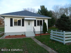 1034 S Constantine St, Three Rivers, MI 49093 photo 1