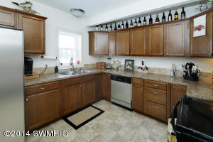 120 Glendale, Parchment, MI 49004 photo 9