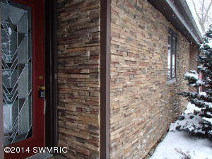 15360 Augusta Dr E, Augusta, MI 49012 photo 3