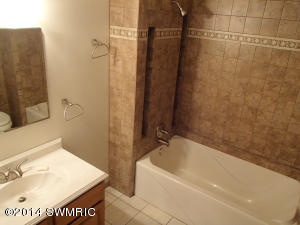 15360 Augusta Dr E, Augusta, MI 49012 photo 11