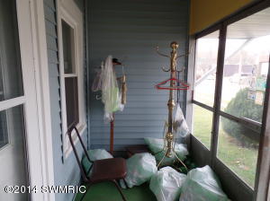 216 E Dewey, Buchanan, MI 49107 photo 16
