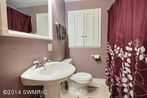 120 Circle Dr, Marshall, MI 49068 photo 15