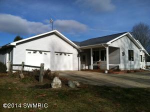 1907 N Johnson St, Trufant, MI 49347 photo 1