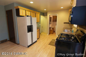 1664 Springbrook Dr, Jenison, MI 49428 photo 4