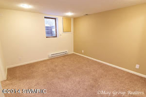 1664 Springbrook Dr, Jenison, MI 49428 photo 16
