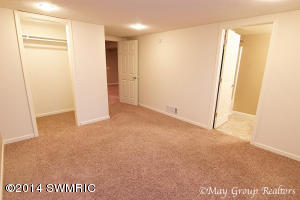 1664 Springbrook Dr, Jenison, MI 49428 photo 17