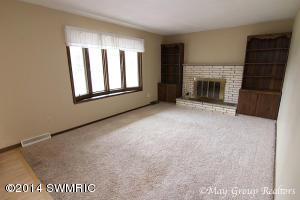 1664 Springbrook Dr, Jenison, MI 49428 photo 5