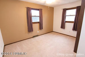 1664 Springbrook Dr, Jenison, MI 49428 photo 7