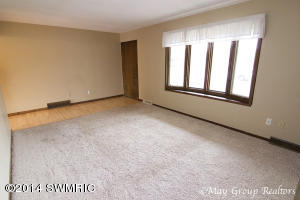 1664 Springbrook Dr, Jenison, MI 49428 photo 6